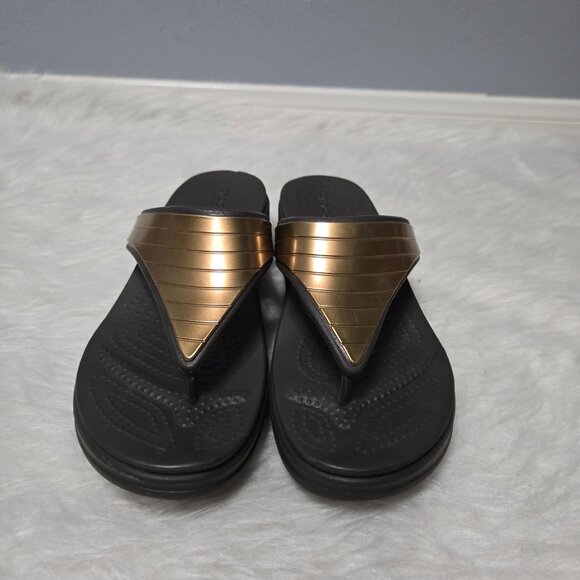 Crocs Monterey Metallic Strap Wedge Flip Flop, 9 - Picture 2 of 7